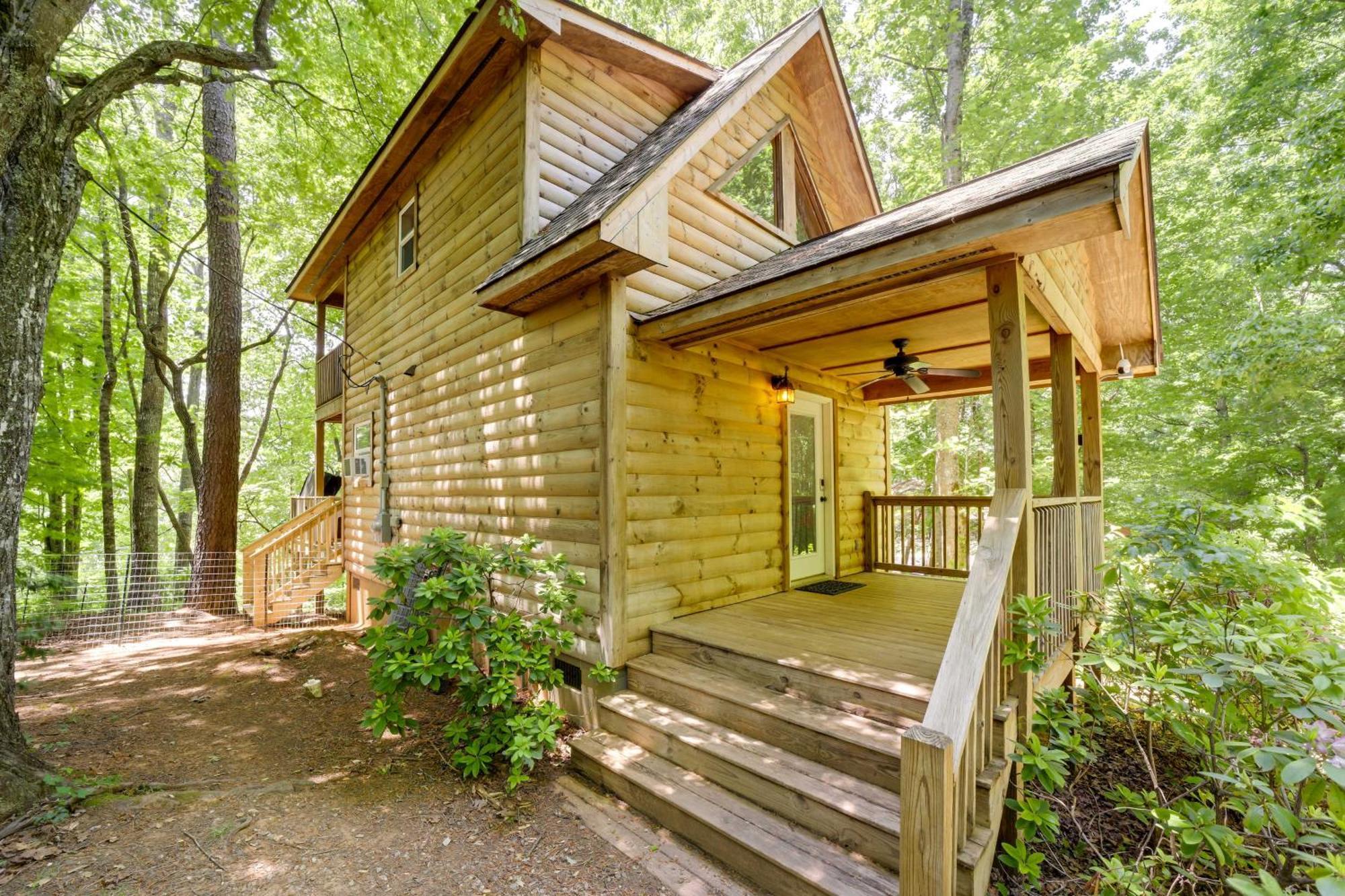 Cozy Whittier Cabin And Yard And Hot Tub, Pets Welcome エクステリア 写真